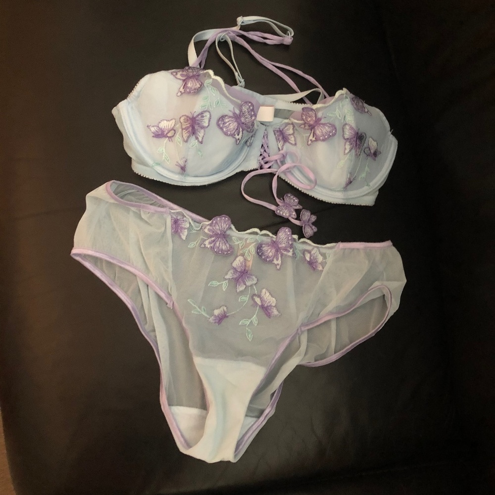 Jezebel Bra 34C Panty M